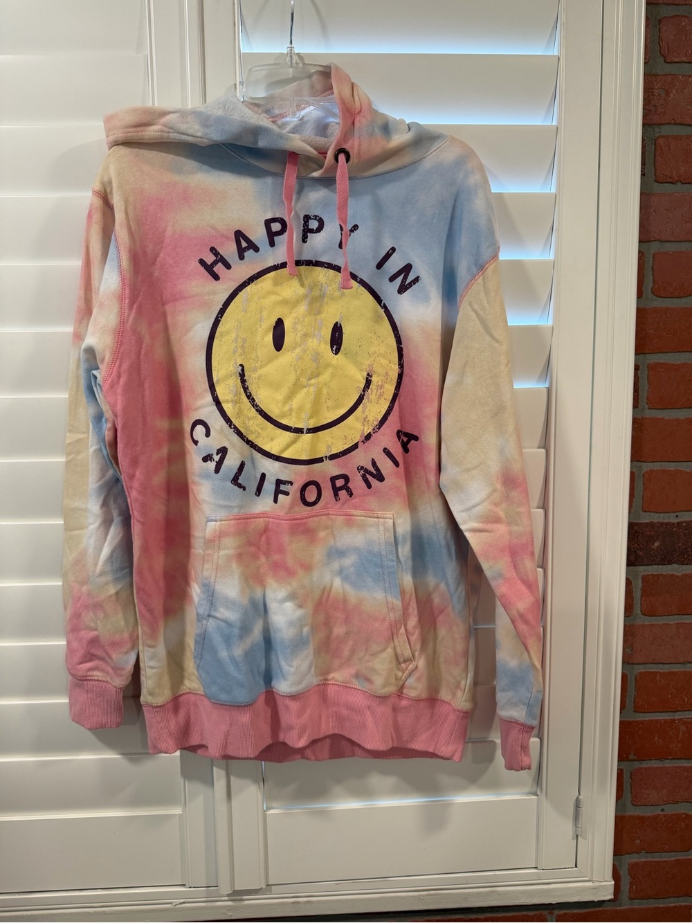 Tie-Dye Smile Graphic Hoodie Sweatshirt - Pink/Blue/Yellow